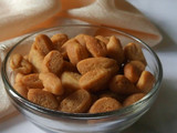 Biji ketapang keju