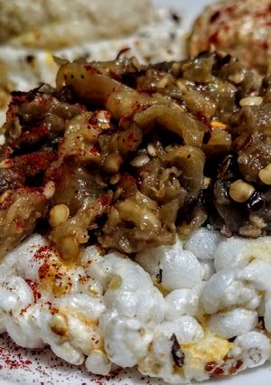 Una foto de TOSTADAS De Arroz con Crema de🍆Berenjenas...!