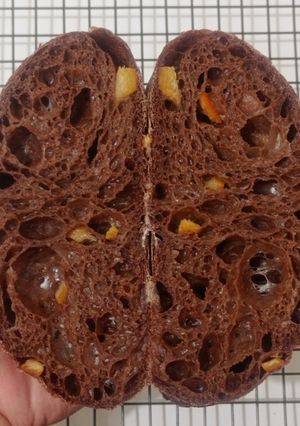 Foto resep Orange Peel Choco Sourdough Bread (Open Bake Method)