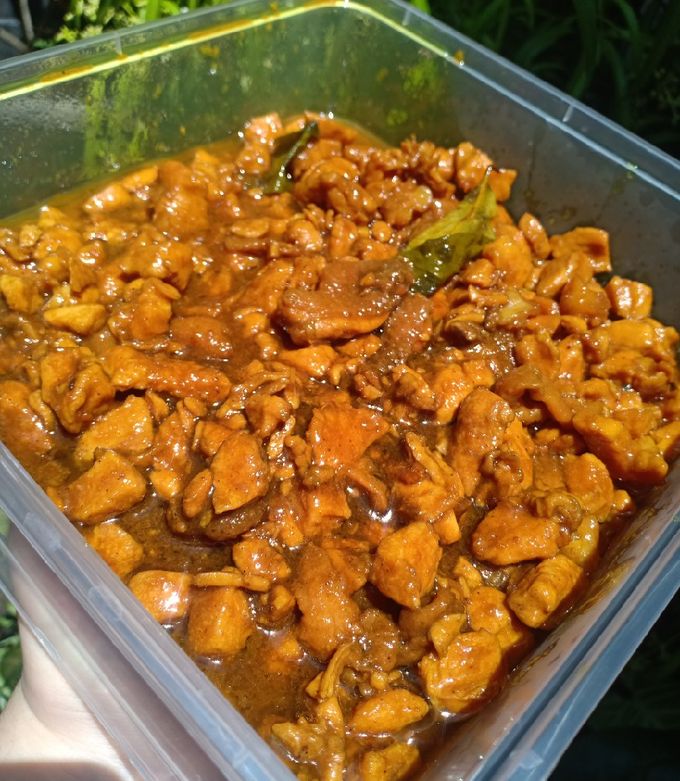Foto resep Topping Ayam Kecap Serbaguna (untuk topping mie ayam, pangsit mie, nasi bakmoy, nasi tim dll)