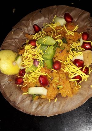 कांदा पोहा (Kanda poha recipe in hindi) रेसिपी मुख्य फोटो