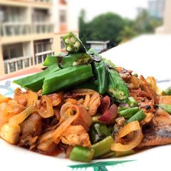 A picture of Herring In Paprika Sauce Top Okra With Spicy Soy Sauce.
