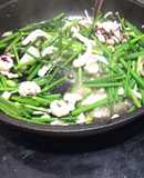 Bông hẹ xào mực