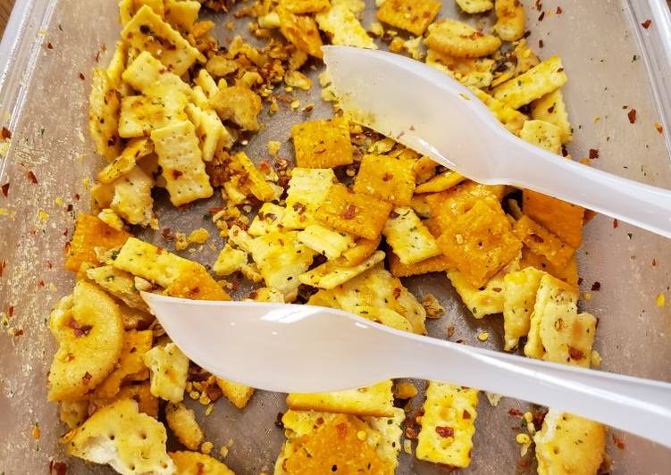 Step-by-Step Guide to Prepare Tasty Hot Crackers