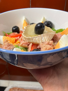 Una foto de Ensalada con queso de cabra