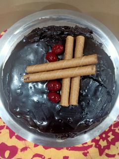 एगलेस चॉकलेट ट्रफल केक (Eggless Chocolate Truffle Cake Recipe In रेसिपी चे मुख्य फोटो