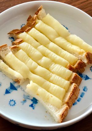 Hình của món Sandwich phô mai cho bé 12-18 tháng tuổi.