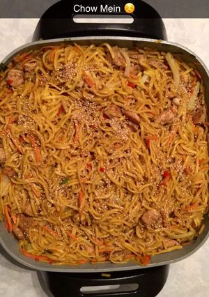 A picture of Chicken chow Mein.
