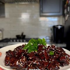 A picture of Sticky sesame chicken.