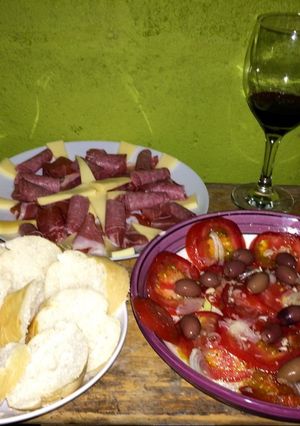 Una foto de Picada de 2 mundos