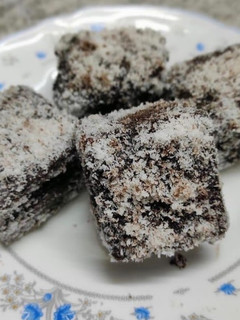 A picture of Cake.