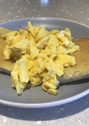 A picture of Simple Scrambled Eggs.