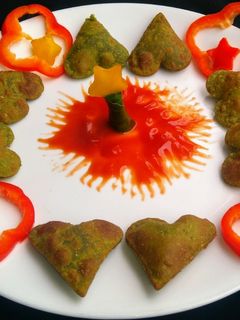 क्रिस्पी पालक पूरी(Crispy palak poori recipe in Hindi) रेसिपी मुख्य फोटो