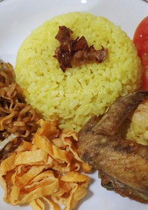 Foto resep Nasi kuning rice cooker+ayam goreng