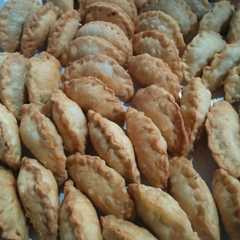 A picture of 100 Pastel murmer tetap untung jual 1000.