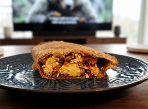 Foto principal de Empanada rústica de calabacín, cebolla dulce y Jamón de Teruel en costra integral