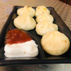 A picture of Veg momos.