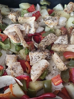 Una foto de Pechuga con verduras al horno