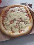 Pizza Sosis Mozzarella