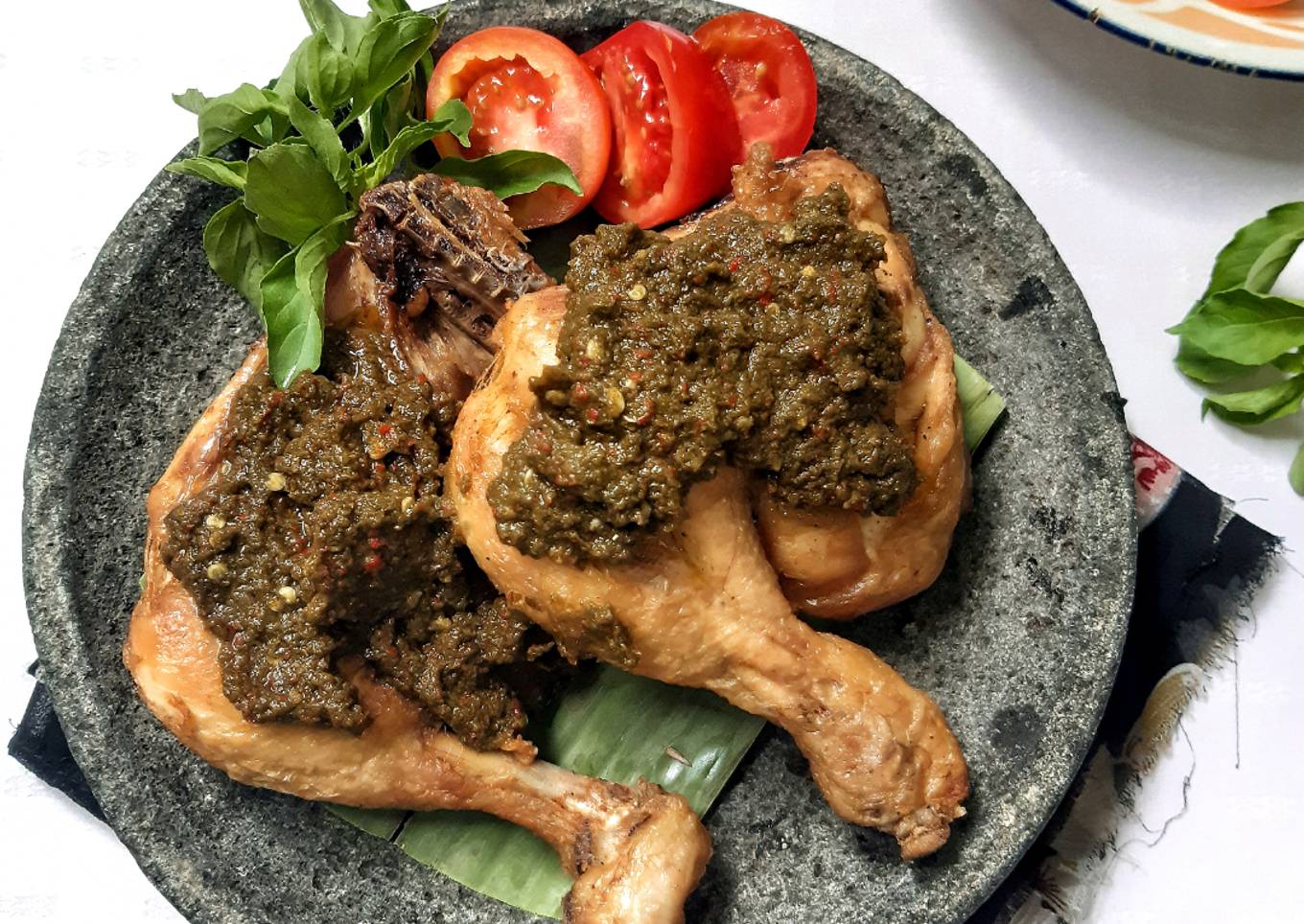 342.Ayam Gepuk Kemangi