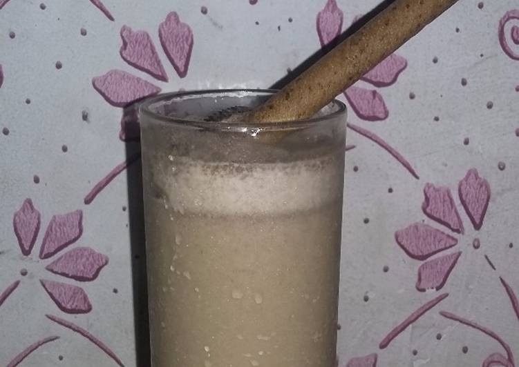 Easiest Way to Cook Delicious White Coffee Oreo Milkshake