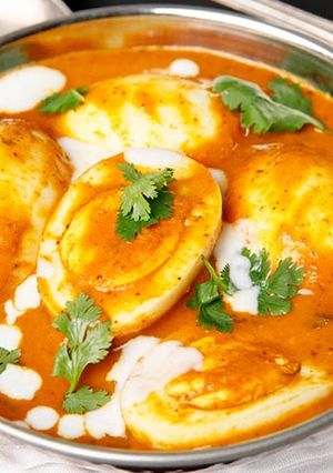A picture of Aloo or paneer ki egg curry.