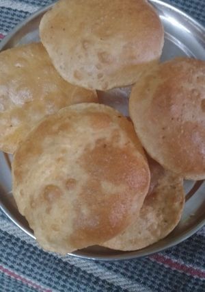 A picture of Ajwain Puri.