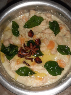 உருளைக்கிழங்கு பால்கறி (Urulaikilangu Paalkari) செய்முறை முக்கிய புகைப்படம்