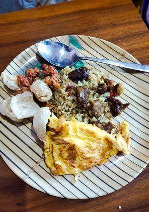 Foto resep Nasi campur goreng (Nasi campur Bali goreng)