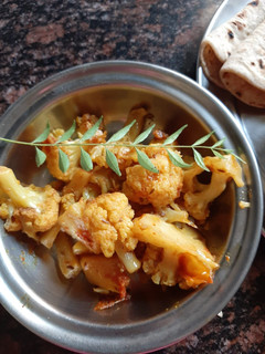 A picture of Aloo gobhi.