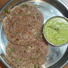 A picture of Ragi, Rava & Cabbage Instant Uttappam.