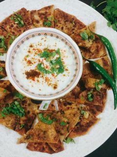 आलू टमाटर स्टफ पराठा (aloo tamatar stuff paratha recipe in Hindi) रेसिपी मुख्य फोटो