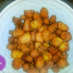 A picture of Chin chin 2.