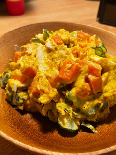A picture of Chestnut Pumpkin Egg Salad.