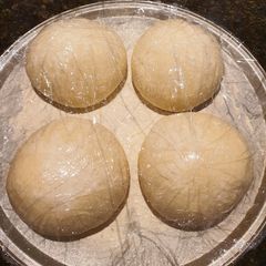A picture of Pizza Dough.