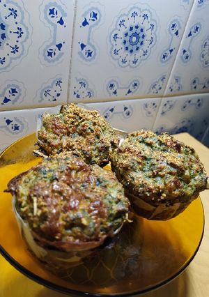 Una foto de Muffins de espinaca y harina integral