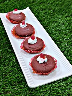 बीटरूट कप केक (Beetroot cup cake recipe in hindi) रेसिपी मुख्य फोटो