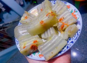 Hình của món Bánh Thiên Tằng Cao (da lợn quế hoa kỷ tử).