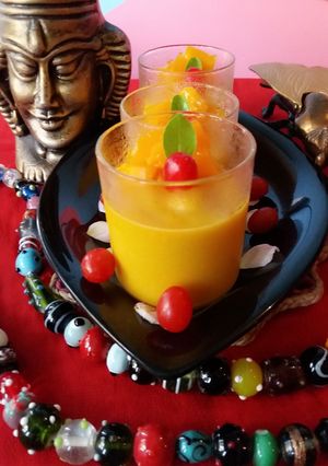 ম‍্যাঙ্গো মুস(mango mousse recipe in Bengali) রেসিপির প্রধান ছবি