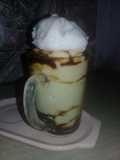 Harina con leche merengue y azúcar quemada