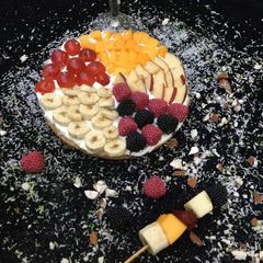 A picture of Mango cheese dessert.