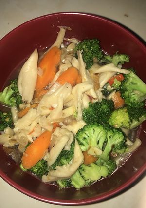 Foto resep Tumis brokoli jamur wortel