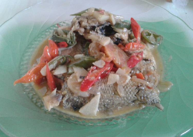 Resep Bandeng kuah santan Lezat