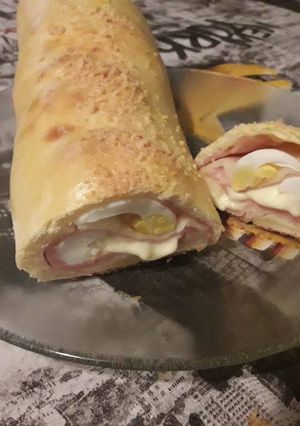 Una foto de Rollo de jamón y queso
