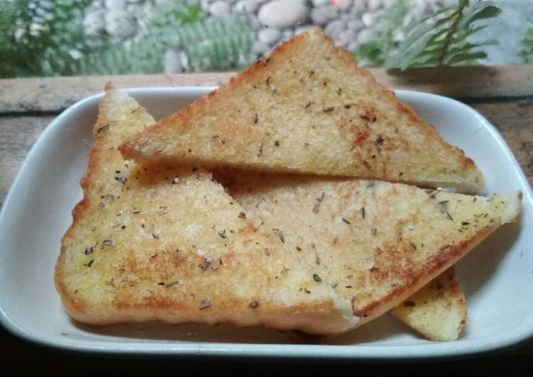 Homemade garlic bread