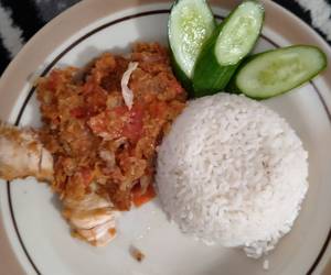 Resep Mudah Ayam Geprek Sambal Goang Enak Sempurna Resep Mudah Ayam Geprek Sambal Goang Enak Sempurna