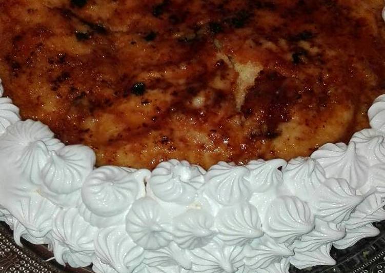 Tarta de crema catalana y merenge suizo