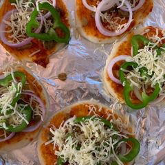 A picture of Pizza.