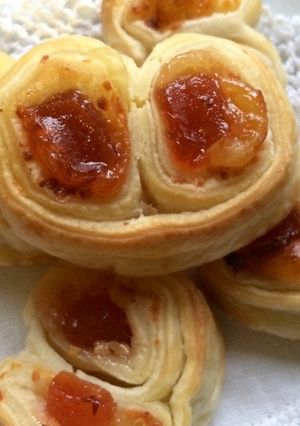 Una foto de Cocina para principiantes: Palmeritas de membrillo y queso