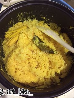 Foto resep Nasi kuning magicom